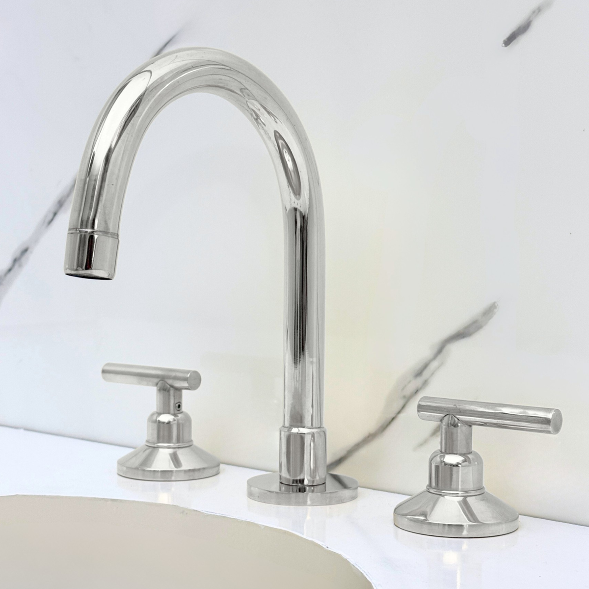 Polished Nickel Dome Widespread Bathroom Faucet with Lever Handles – Grand Arc