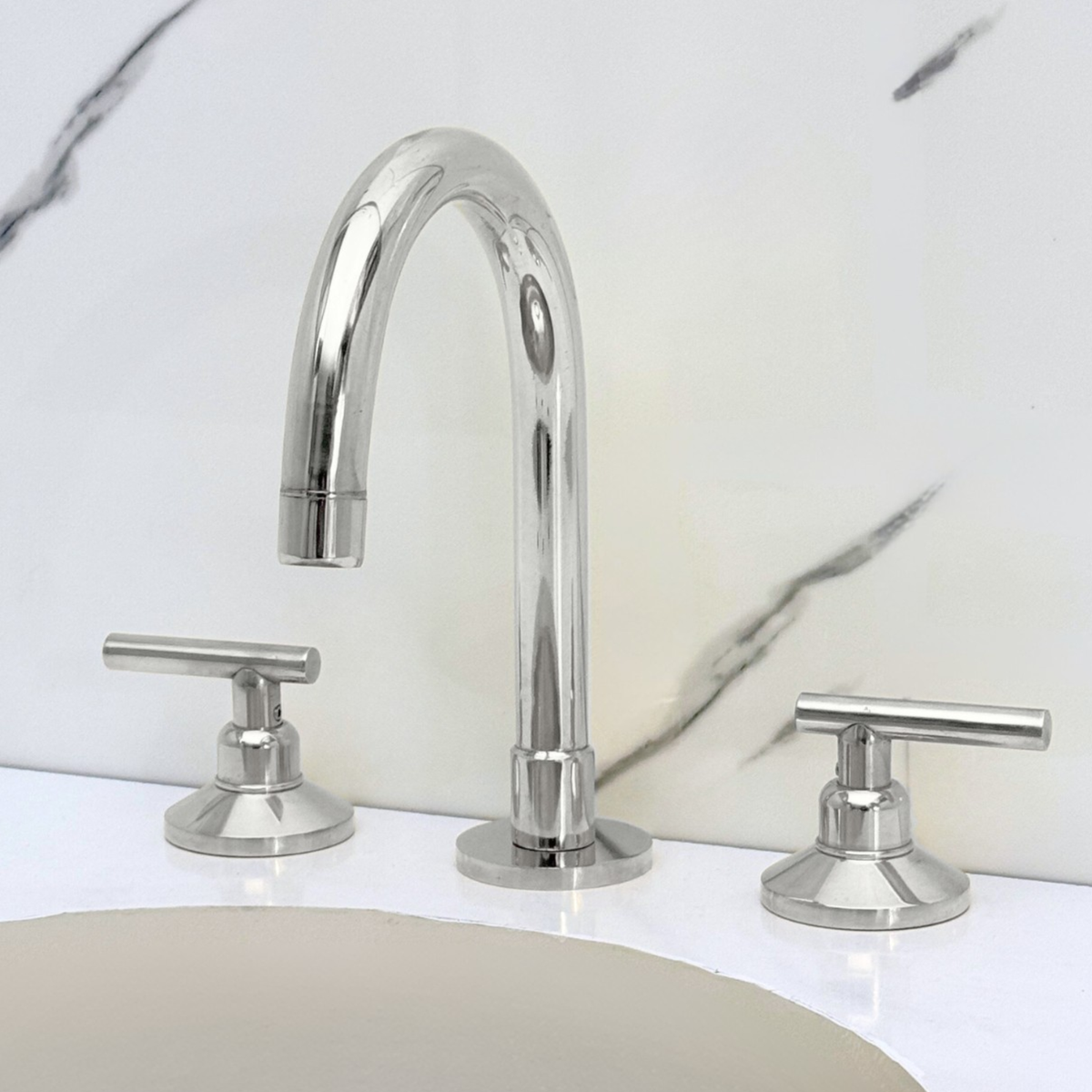 Polished Nickel Dome Widespread Bathroom Faucet with Lever Handles – Grand Arc