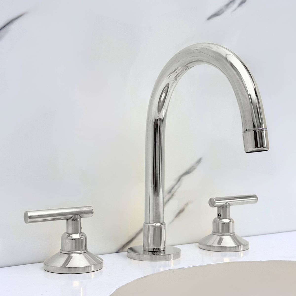 Polished Nickel Dome Widespread Bathroom Faucet with Lever Handles – Grand Arc