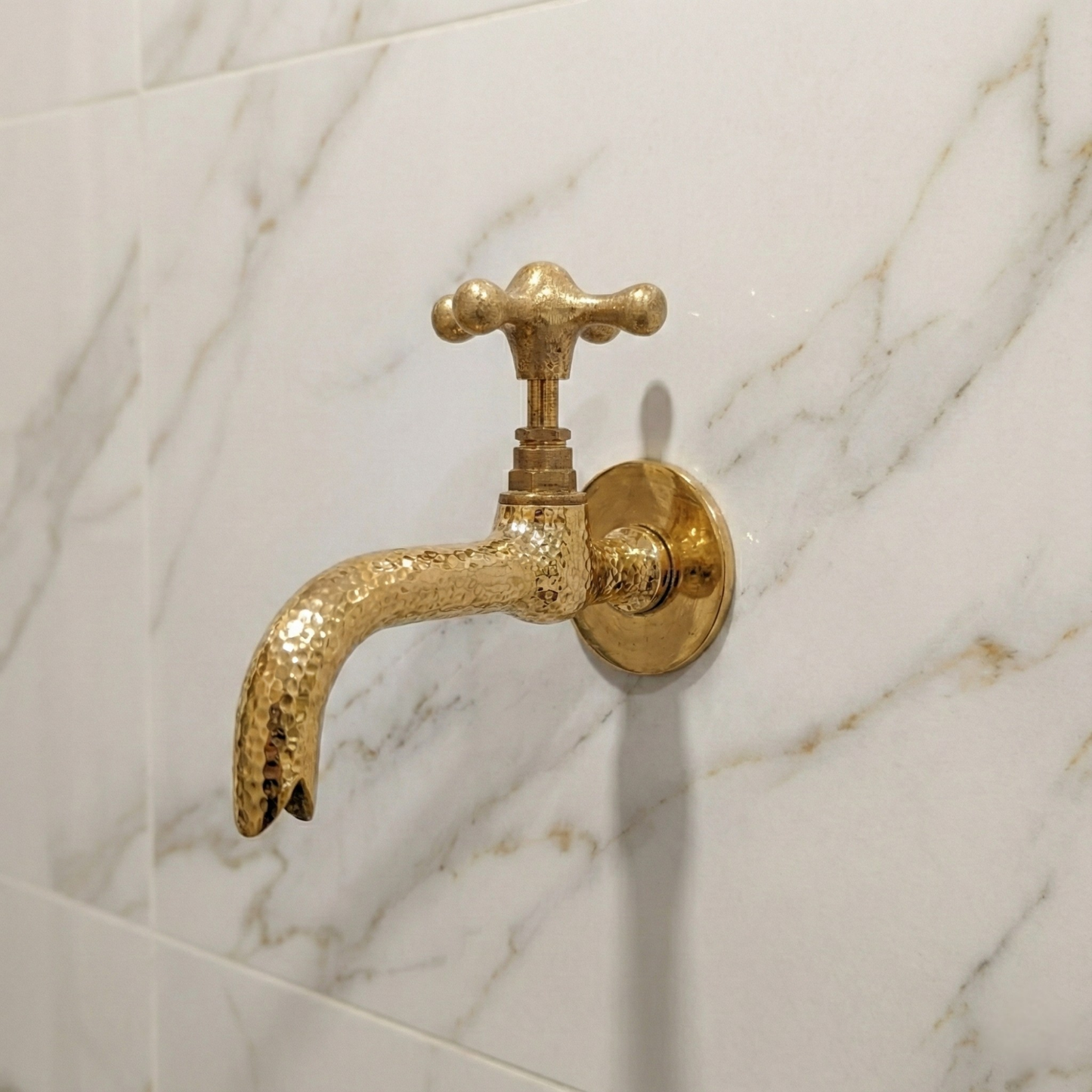 Unlacquered Brass Flat Face Plates for Wall Mount Faucets, 1/2 inch Solid Brass Flat Escutcheons